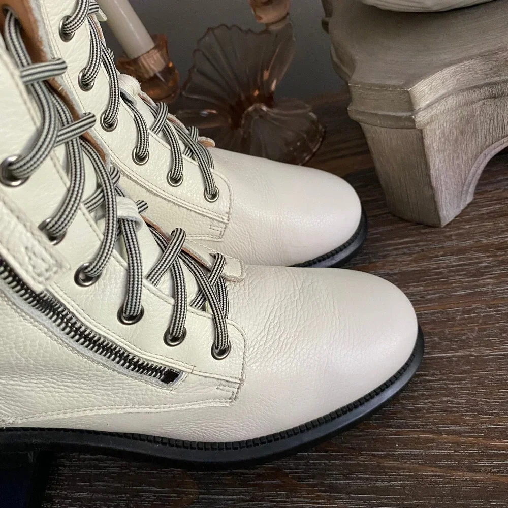 Aquatalia Laila Luxury‎ Waterproof Pebbled Leather Combat Boots Womens 8 White